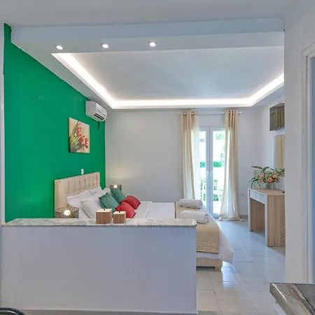 ζωγραφιά Ξενοδοχείο με διαμερίσματα 3*