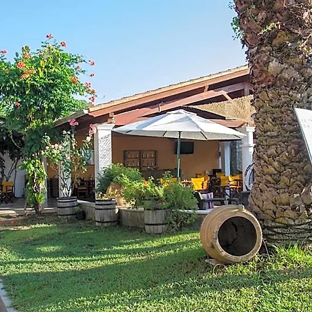 Zografia Aparthotel 3*