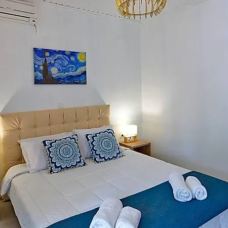 Zografia Aparthotel Kompítsion