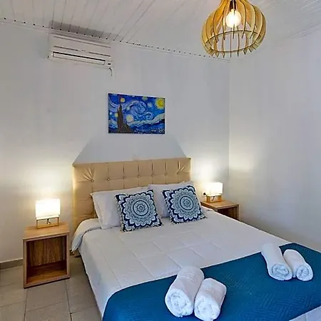 Zografia Aparthotel 3*