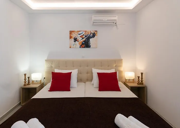 Zografia Aparthotel 3*