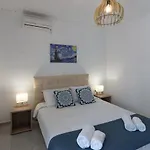 Zografia Apartmanhotel 3*
