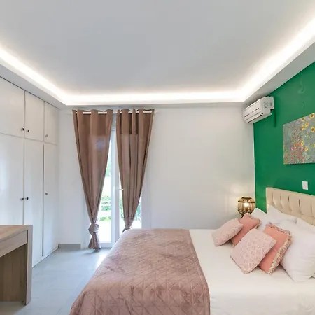 Aparthotel Zografia